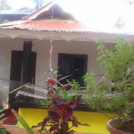 Karthik Villa Varkala Esterno foto