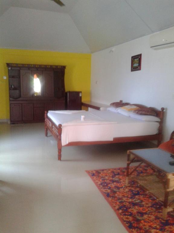 Karthik Villa Varkala Esterno foto