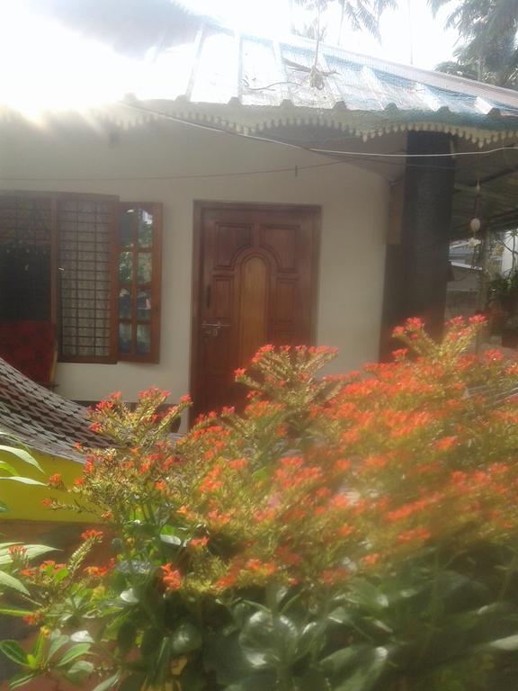 Karthik Villa Varkala Esterno foto