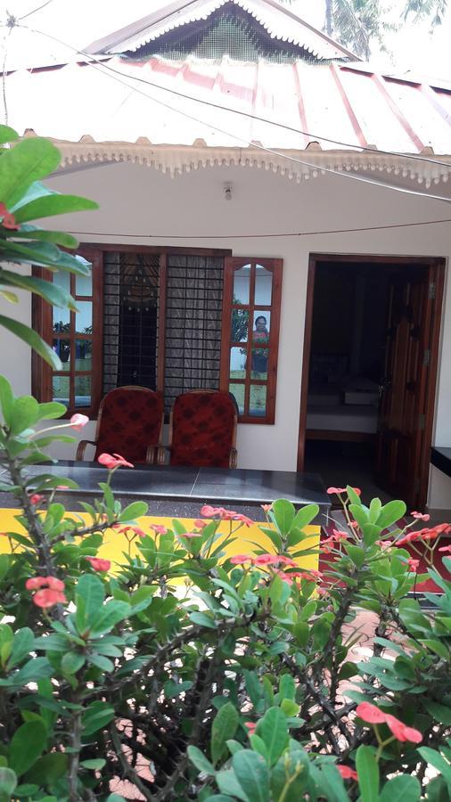 Karthik Villa Varkala Esterno foto